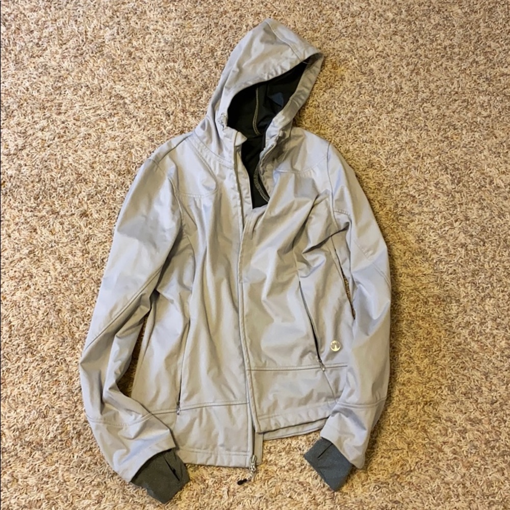 Mondetta light gray coat/jacket size small